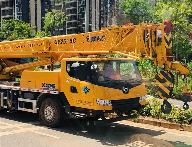 黄石港区大件设备吊装租赁吊车